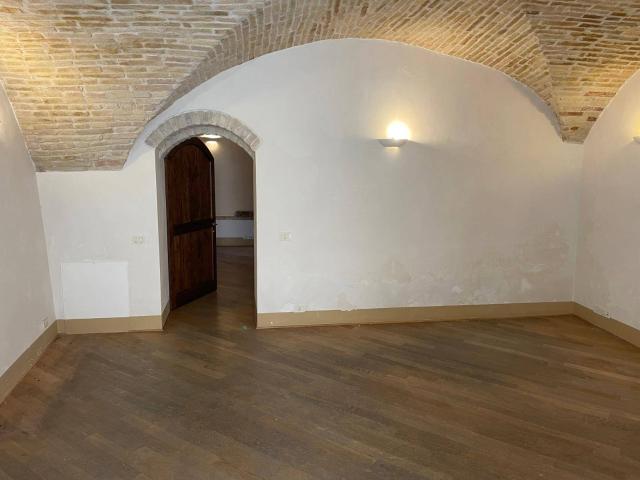 Studio/Ufficio in affitto a Fermo