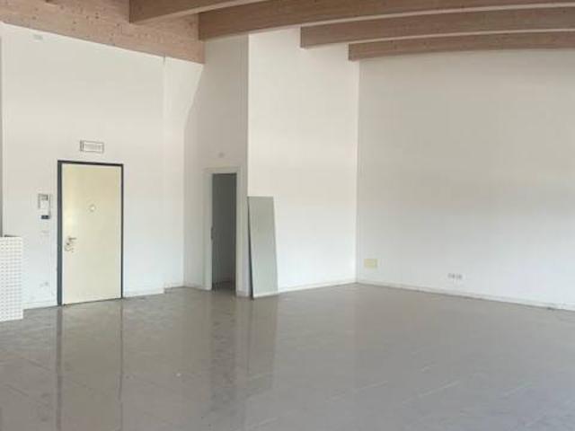 Studio/Ufficio in affitto a Fontanafredda