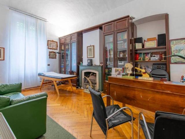 Studio/Ufficio in vendita a Torino, Centro 190m² Torino