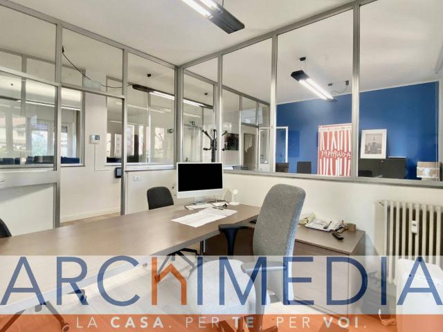 Studio/Ufficio in vendita a Varese, Giubiano