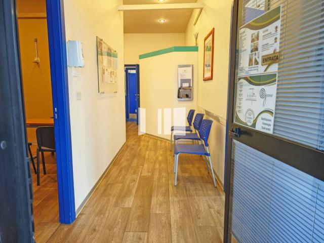 Studio/Ufficio in vendita a Giulianova, Giulianova Lido