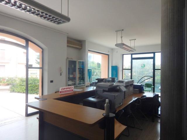 Studio/Ufficio in vendita a San Benedetto del Tronto, Strada Statale 16