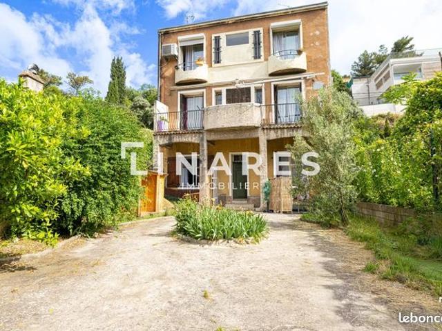 Studio 3 pièces 109 m²