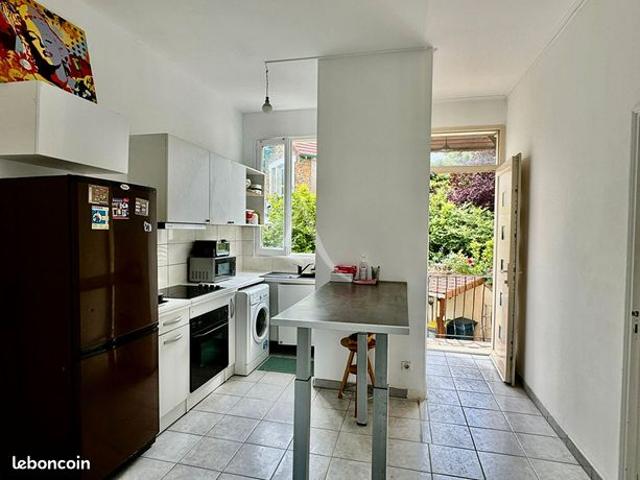 Studio 3 pièces 48 m²