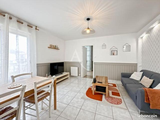 Studio 3 pièces 59 m²