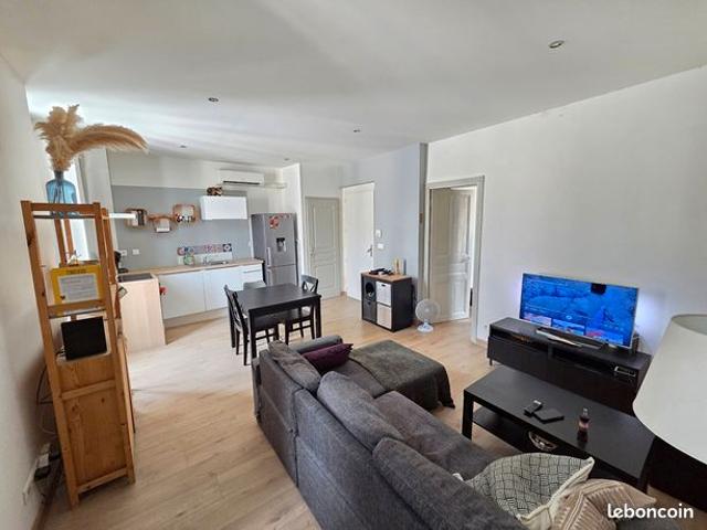 Studio 3 pièces 62 m²