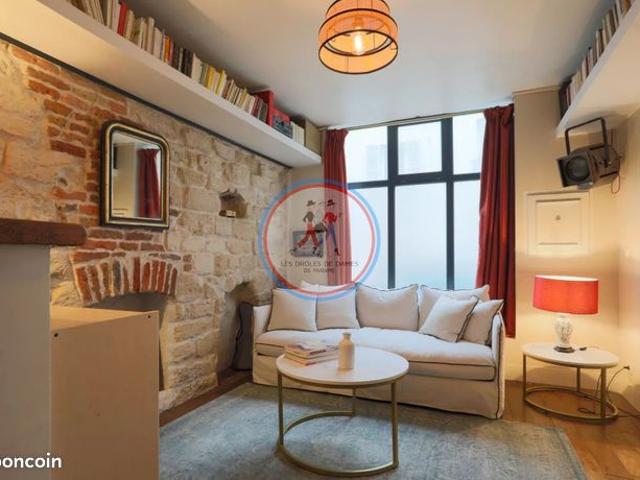 Studio 3 pièces 65 m²