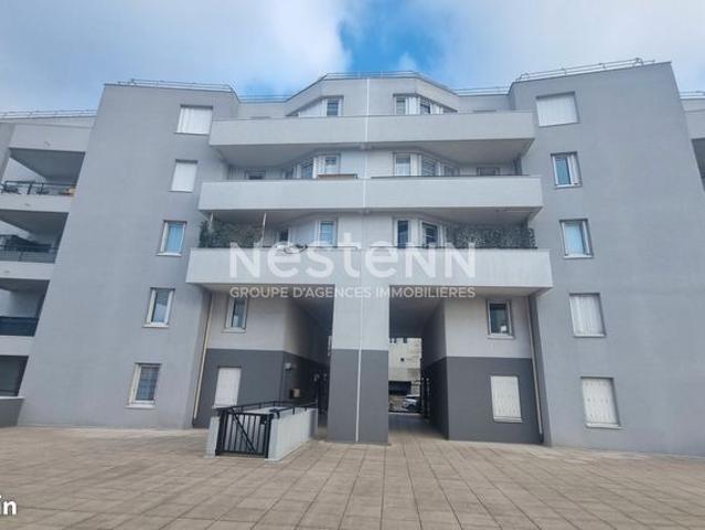 Studio 3 pièces 66 m²