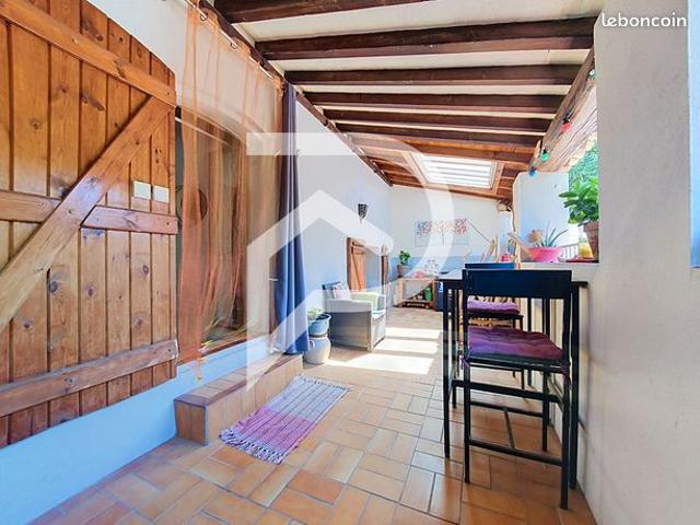 Studio 3 pièces 66 m²