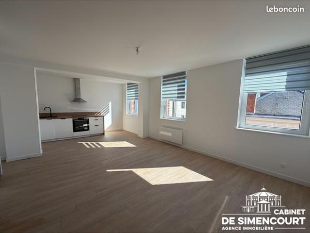 Studio 3 pièces 67 m²