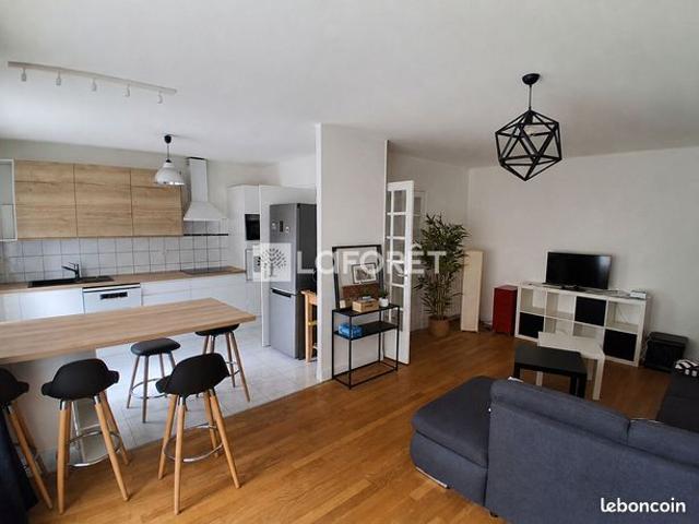Studio 3 pièces 70 m²
