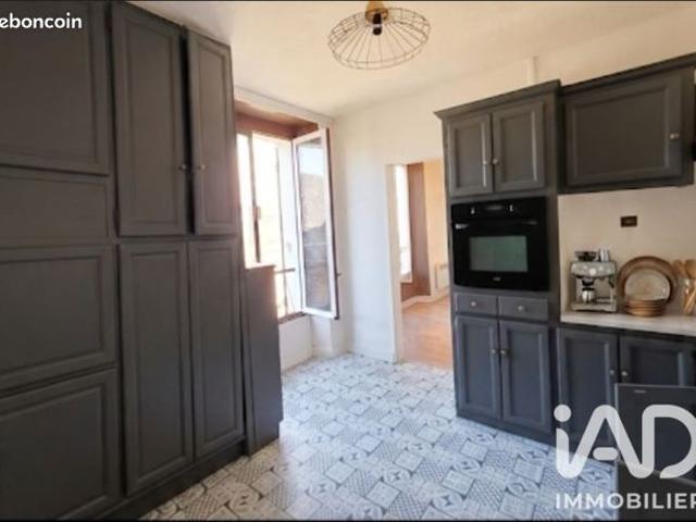 Studio 3 pièces 70 m²