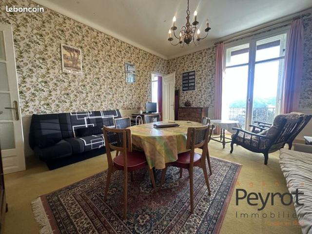 Studio 3 pièces 78 m²
