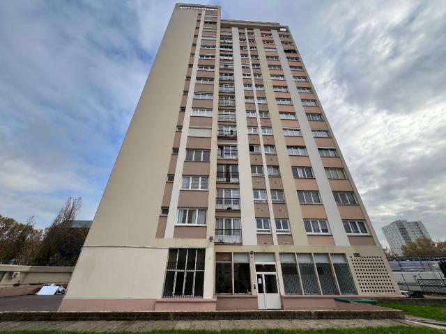 studio 12ème étage rue etienne dolet 94140 alfortville