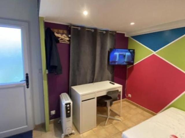 Studio / 12m² / Mantes Station Ligne J