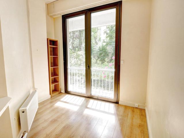 Studio 13,55 m2 BOULEVARD JEAN MERMOZ Proche du métro 'LES SABLONS'