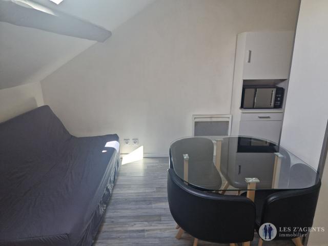 STUDIO 13.78 M2 2ème étage lot12