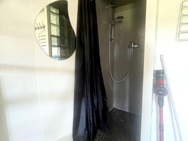 Studio 13.90m2 climatisé, avec mezzanine, VELAUX