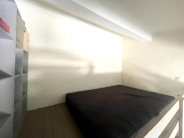 Studio 13.90m2 climatisé, avec mezzanine, VELAUX