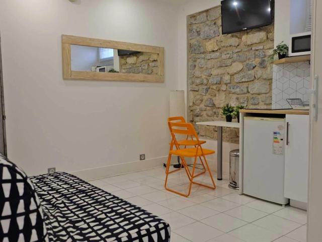 Studio 13 m2 meublé centre ville Biarritz avec parking priva. 14m² Biarritz