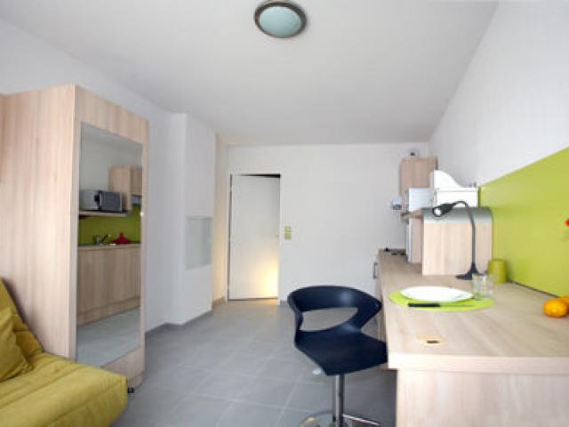 Studio 14 à 25m² meublé et équipé en résidence étudiante Marseille 13014