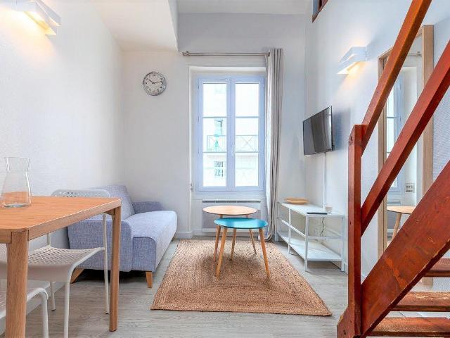 Studio 15,5m² + Chambre en mezzanine 19m Meublé