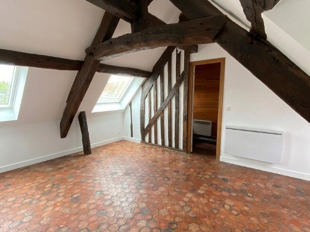 Studio 16m2 31m2 au sol au pied du CHU Rouen rive droite