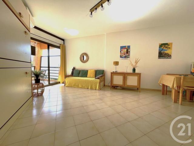 À vendre: studio piscine et accès direct plage à Santa Lucia