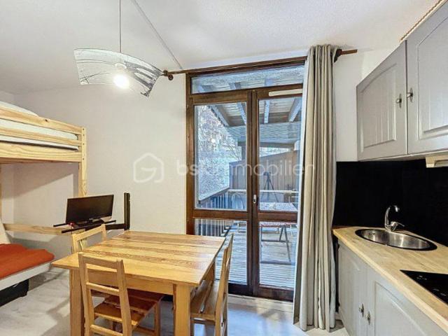 STUDIO 17 M2 PRA LOUP 1600