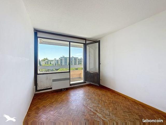 Studio 17 pièces 17 m²