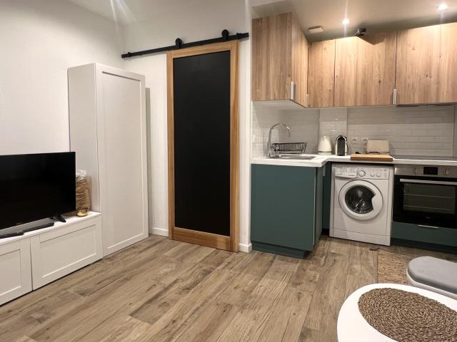 STUDIO 17m2 3 min à pied du MÉTRO LIGNE 7 'VILLEJUIF LÉO LAGRANGE'