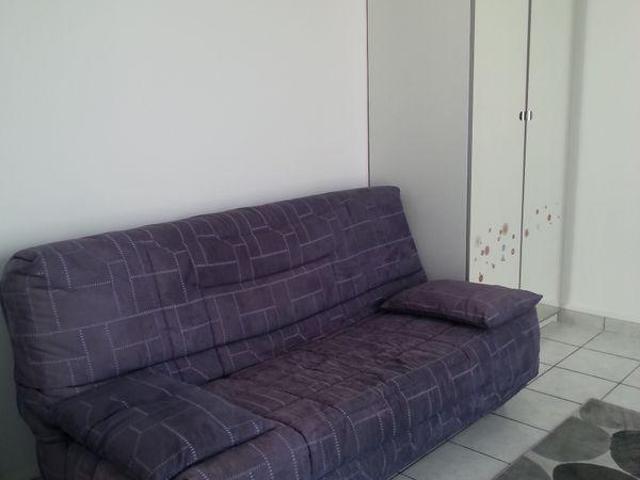 STUDIO 17M2 avec petite terrasse
