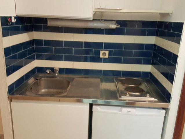 Studio 18.90 m², balcon, kitchenette équipée