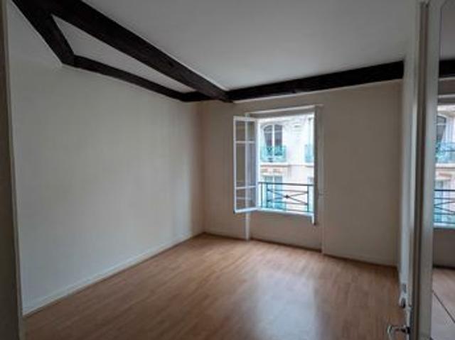 STUDIO – 19,21 m² Loi Carrez – Marais, rue Sainte Croix de la Bretonnerie Paris 4ᵉ