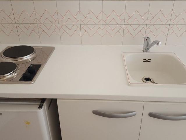 Studio 19.95 m², kitchenette équipée, avec balcon