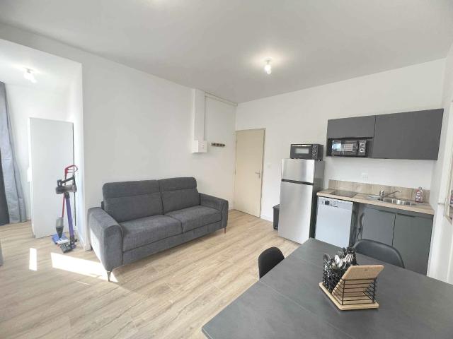 STUDIO 19M2 NEUF ET MEUBLE