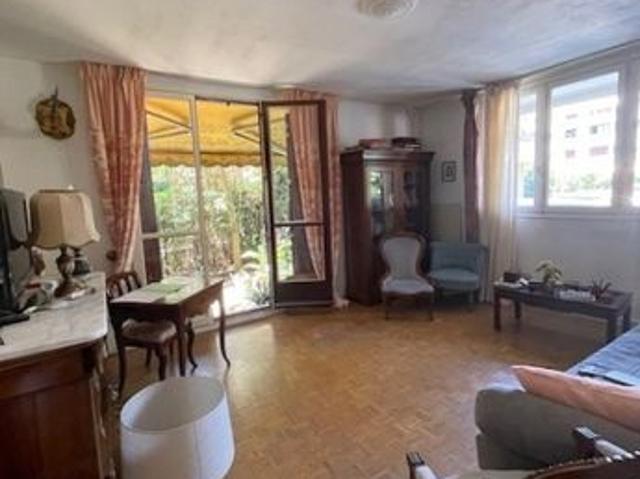 Studio 1 pièce 43 m²