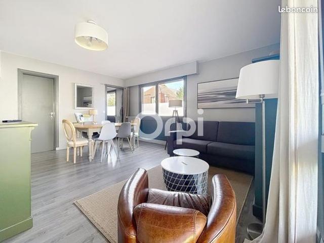 Studio 1 pièce 40 m²