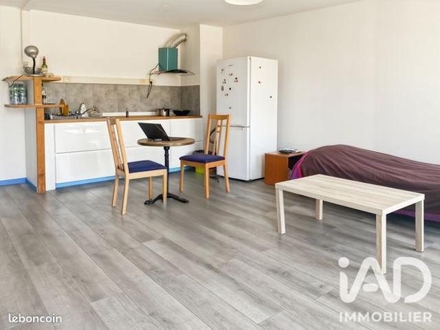 Studio 1 pièce 40 m²