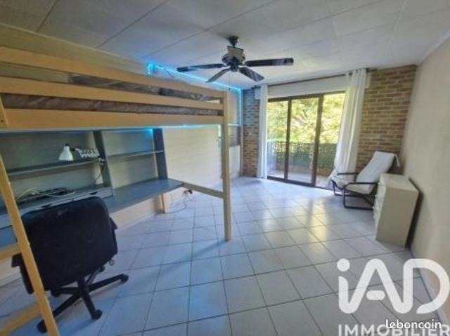 Studio 1 pièce 40 m²