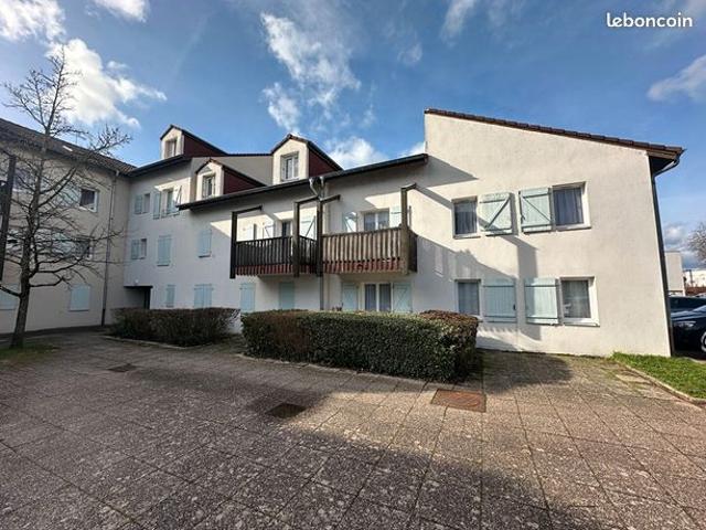 Studio 1 pièce 40 m²