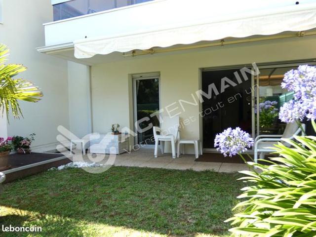 Studio 1 pièce 40 m²