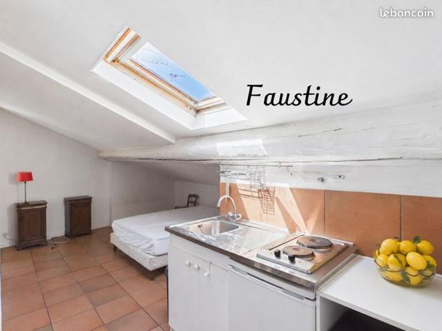 Studio 1 pièce 40 m²