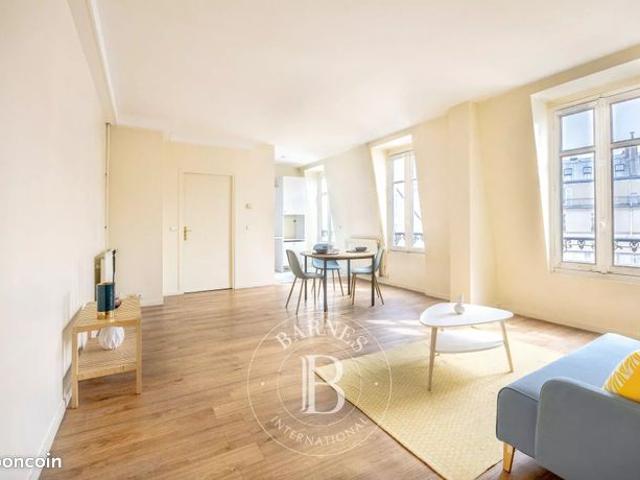 Studio 1 pièce 40 m²