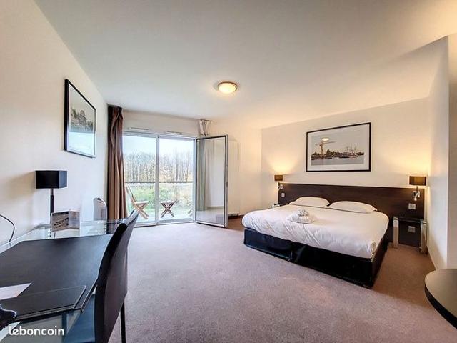 Studio 1 pièce 42 m²