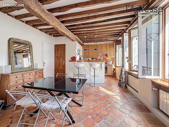 Studio 1 pièce 42 m²