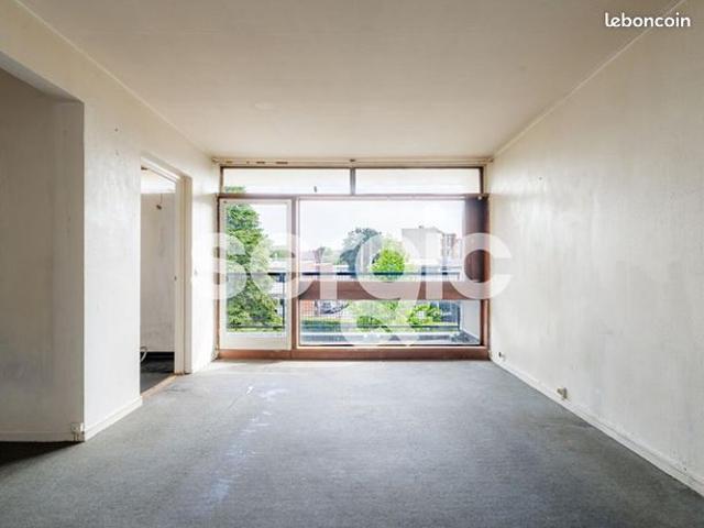 Studio 1 pièce 42 m²