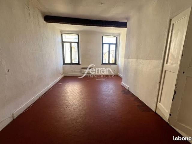 Studio 1 pièce 42 m²