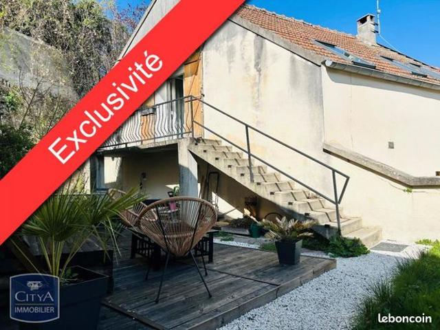 Studio 1 pièce 44 m²
