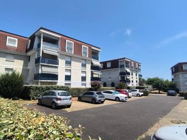 Studio 1 pièce 44 m²
